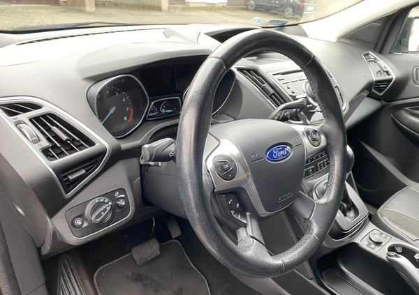 Ford Kuga cena 55000 przebieg: 118724, rok produkcji 2015 z Szczecin małe 667